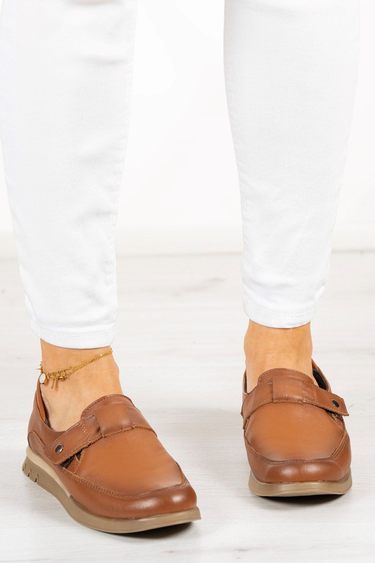 Daniela Taba Hakiki Deri Tokalı Günlük Ayakkabı