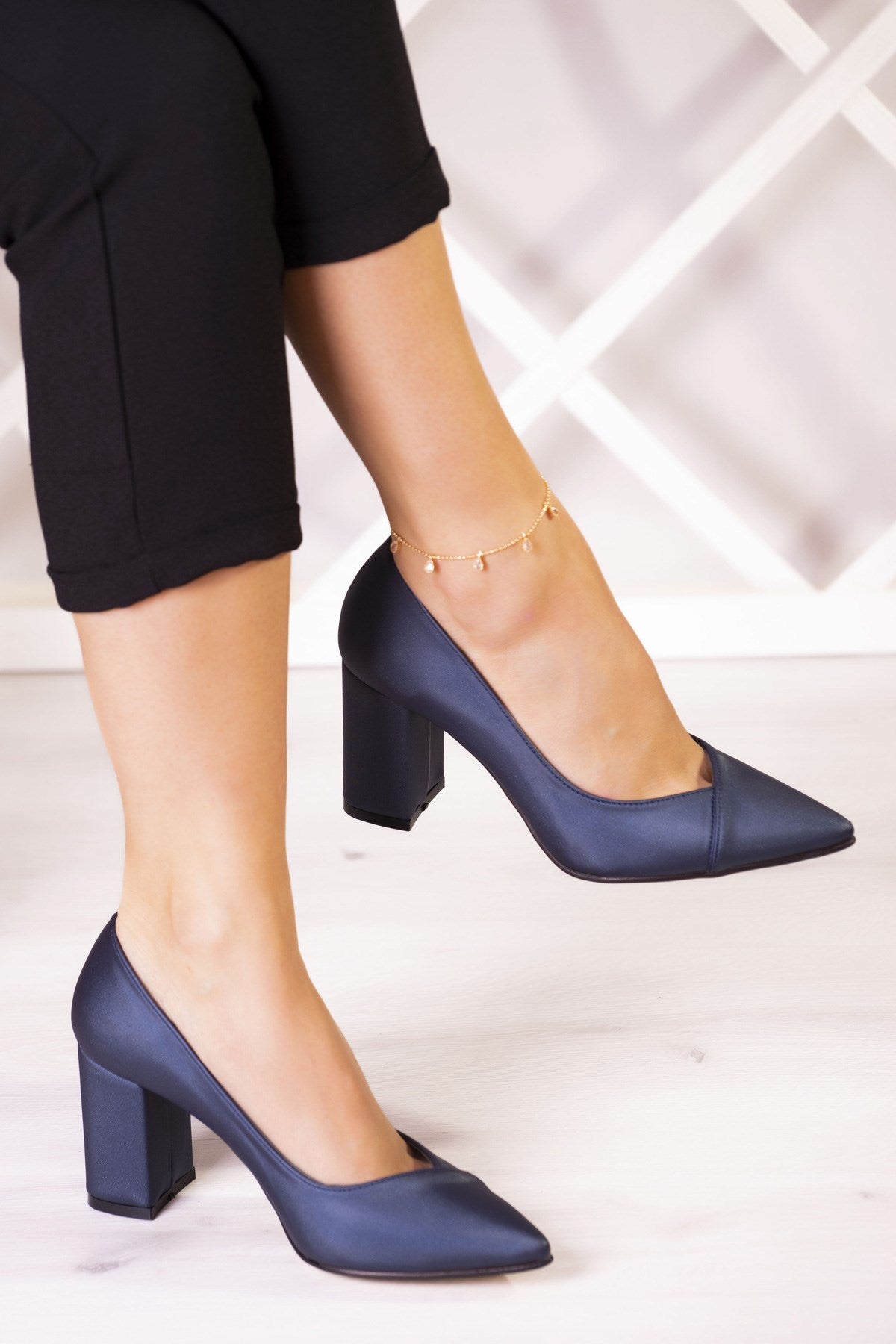 Belinda Plus Lacivert Saten Kalın Topuklu Abiye Ayakkabı