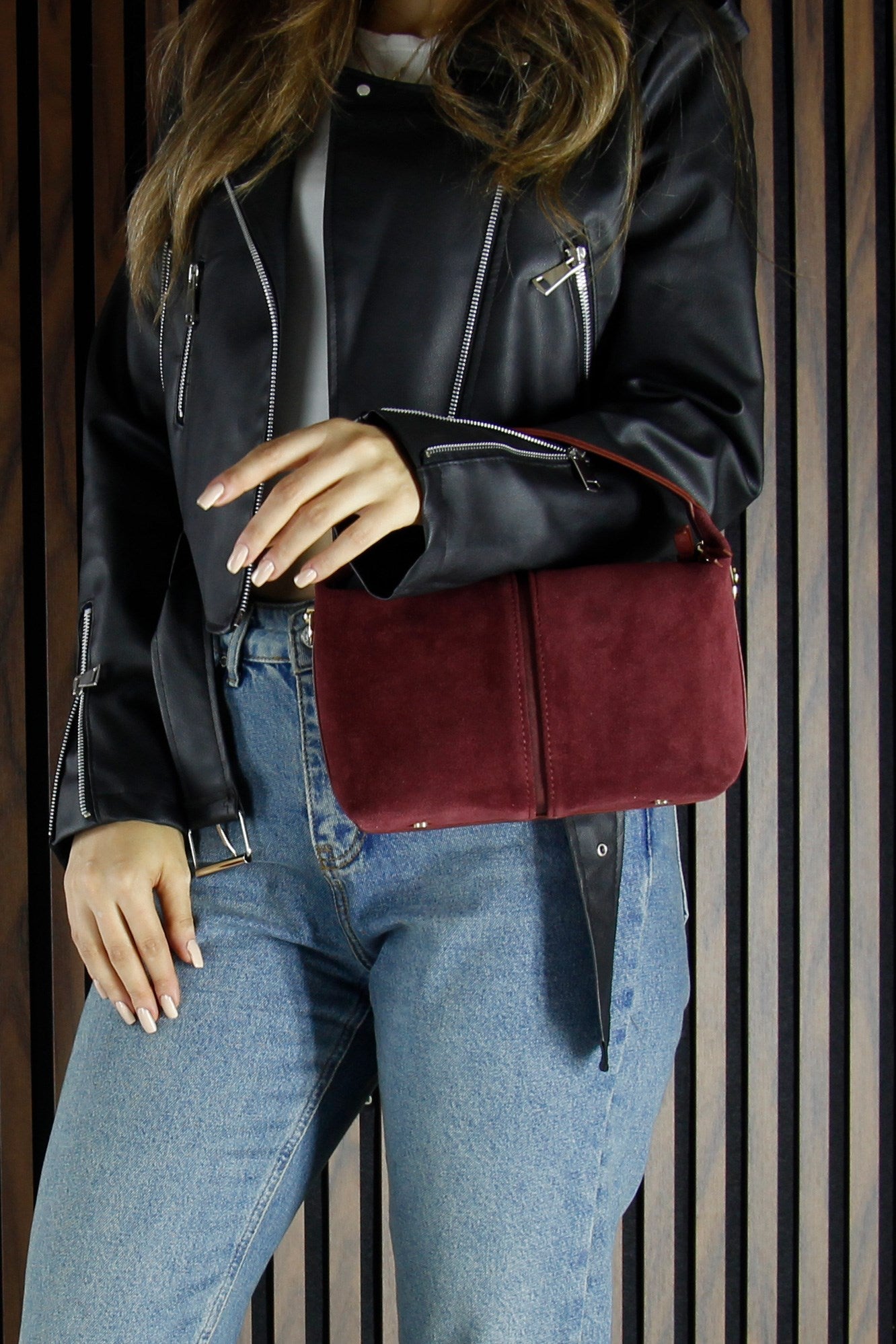 (VSN5009OC) Bordo Hakiki Dana Süet Fermuarlı Askılı İç Cepli Orta Boy Günlük Omuz Çantası