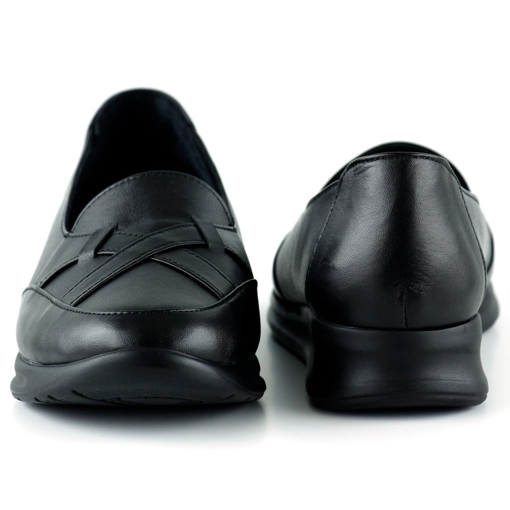 Mammina Siyah Hakiki Deri Çapraz Bant Detaylı Slip-On Günlük Ayakkabı
