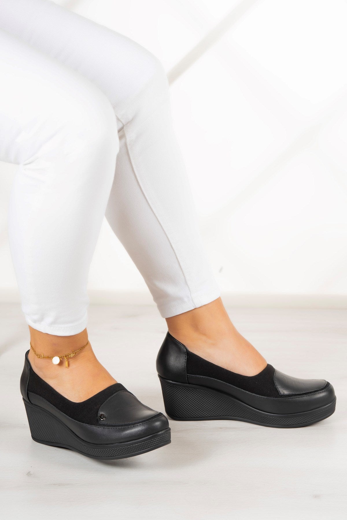 Priscilla Siyah Hakiki Deri Dolgu Topuklu Streç Günlük Ayakkabı