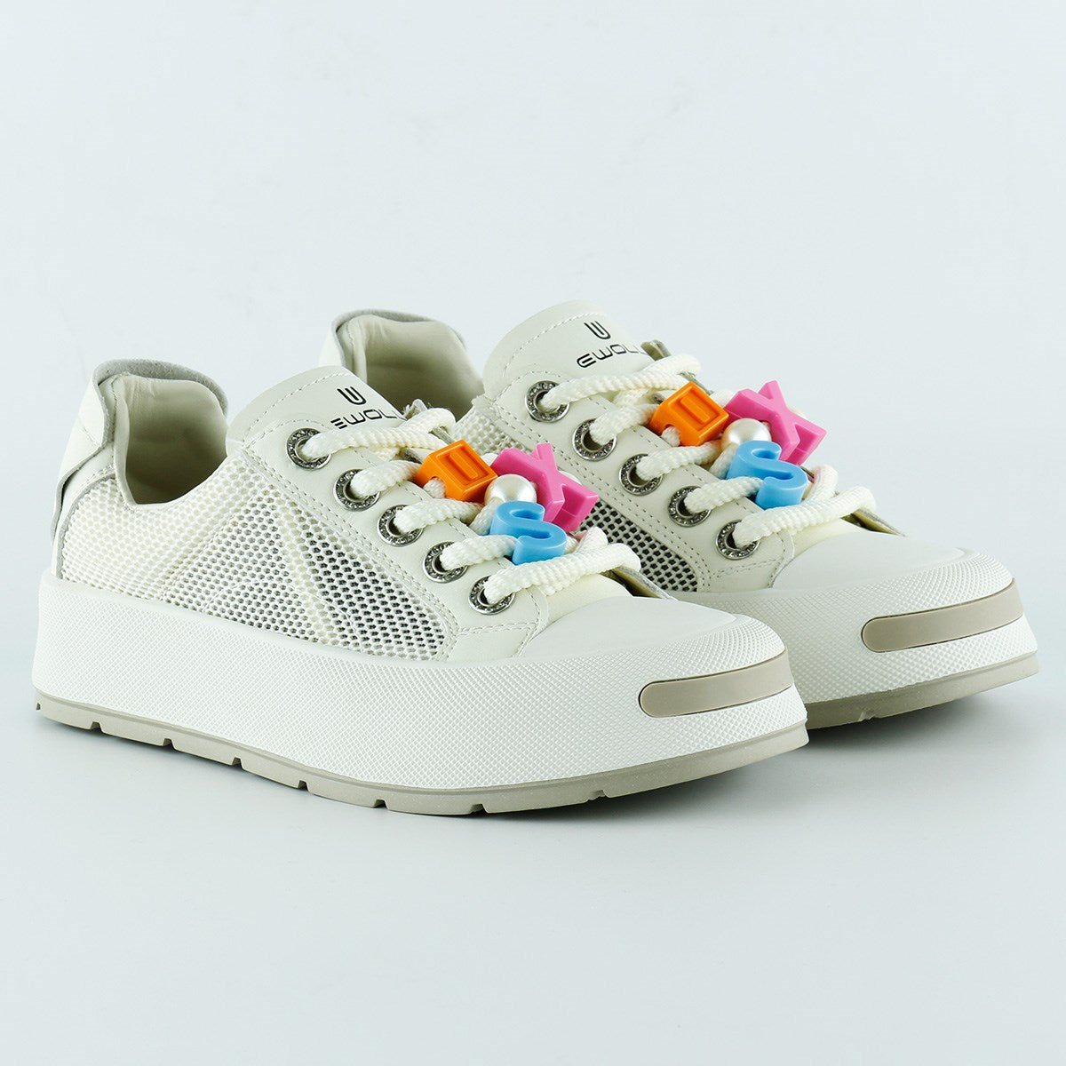 [5020] Bej Yüksek Taban Spor Fileli Harf Detaylı İncili Bağcıklı Platform Sneaker