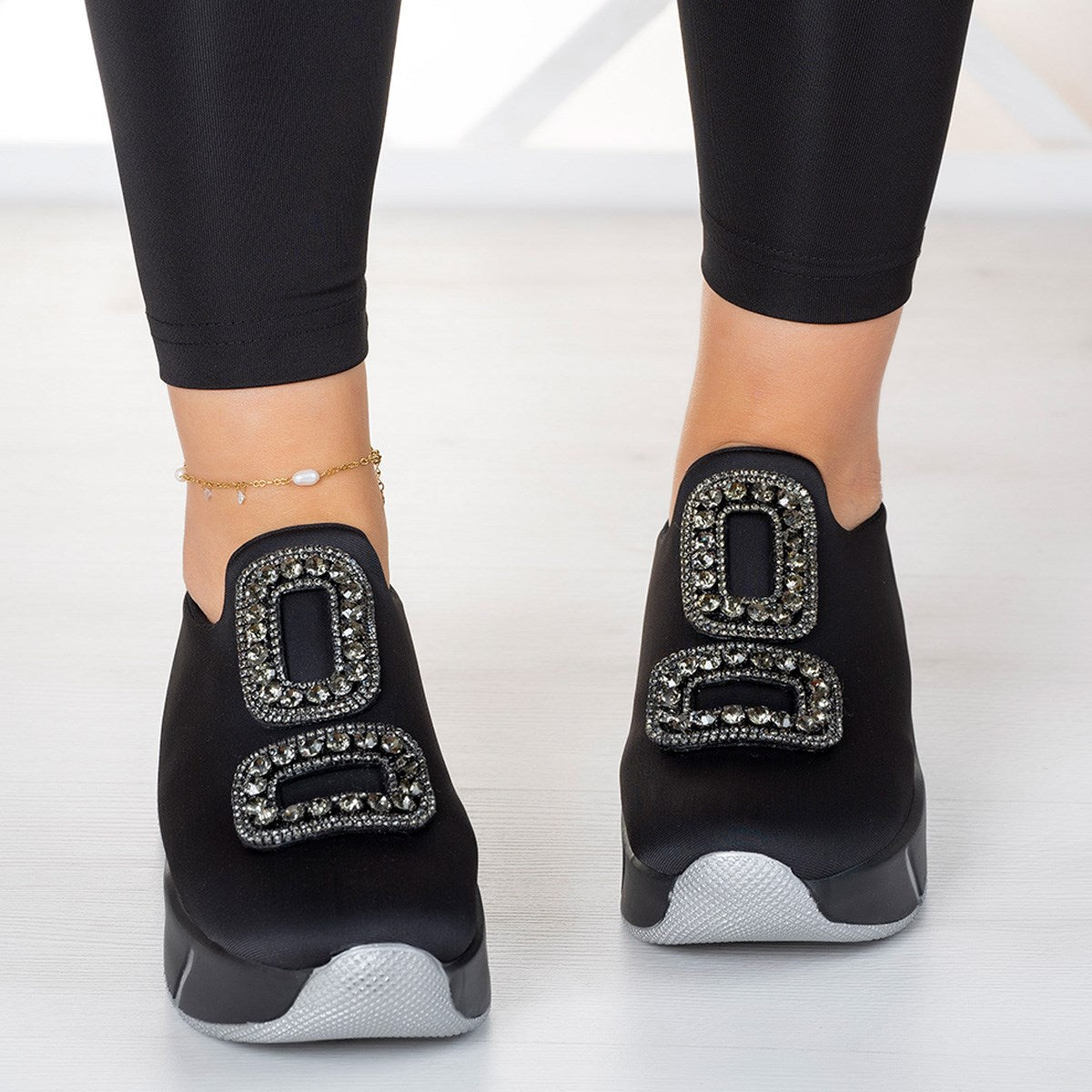 Almendra Platin Streç Taşlı Sneaker