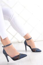 Kaylee Lacivert Saten Fileli Taşlı Stiletto