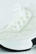 Beyaz Örgü Dokuma Kristal Taşlı Bağcıklı Hava Yastıklı Taban Gizli Dolgu Slip-on Sneaker